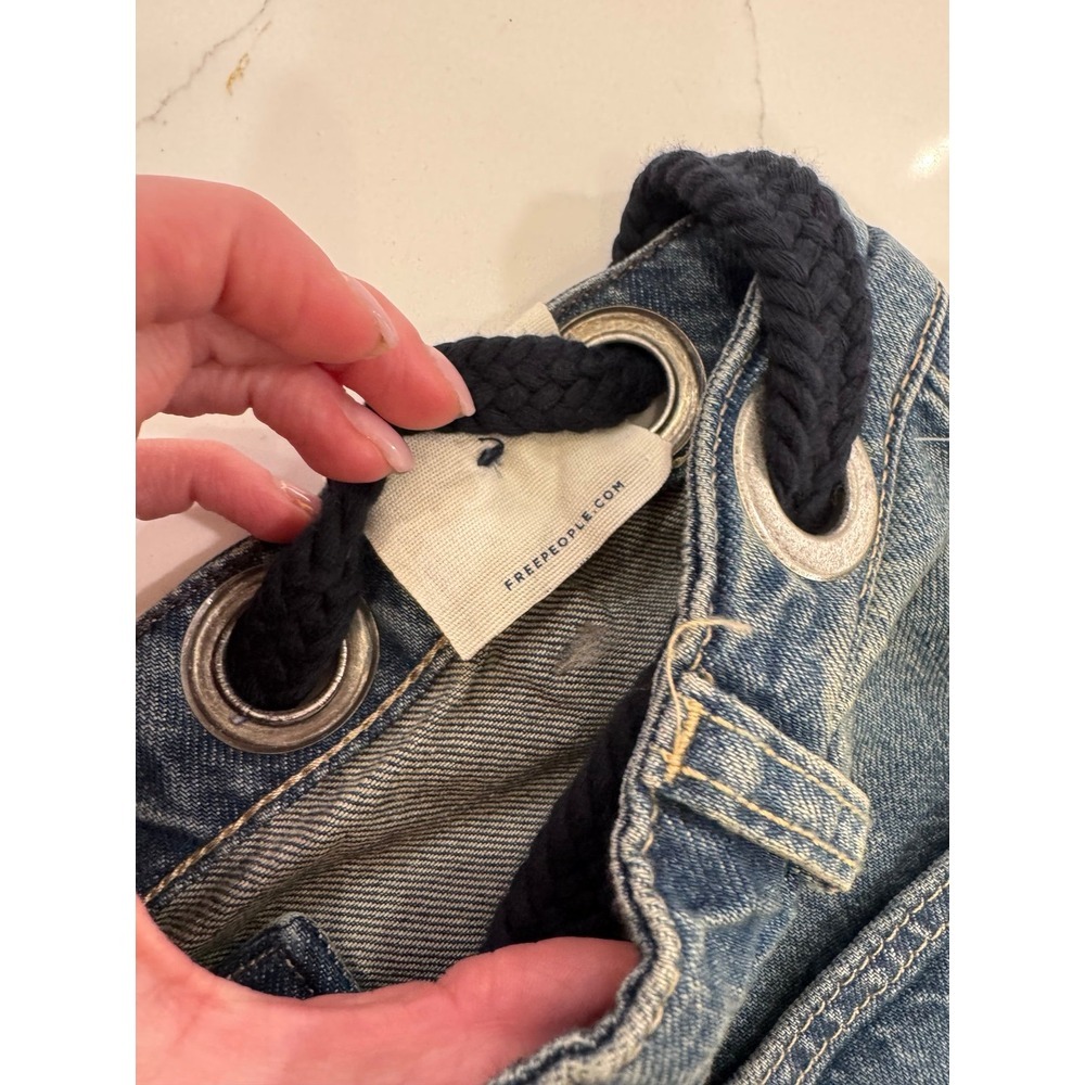 Free People We The Free Pull on Moxie Barrel Jeans - Picture 4 of 5